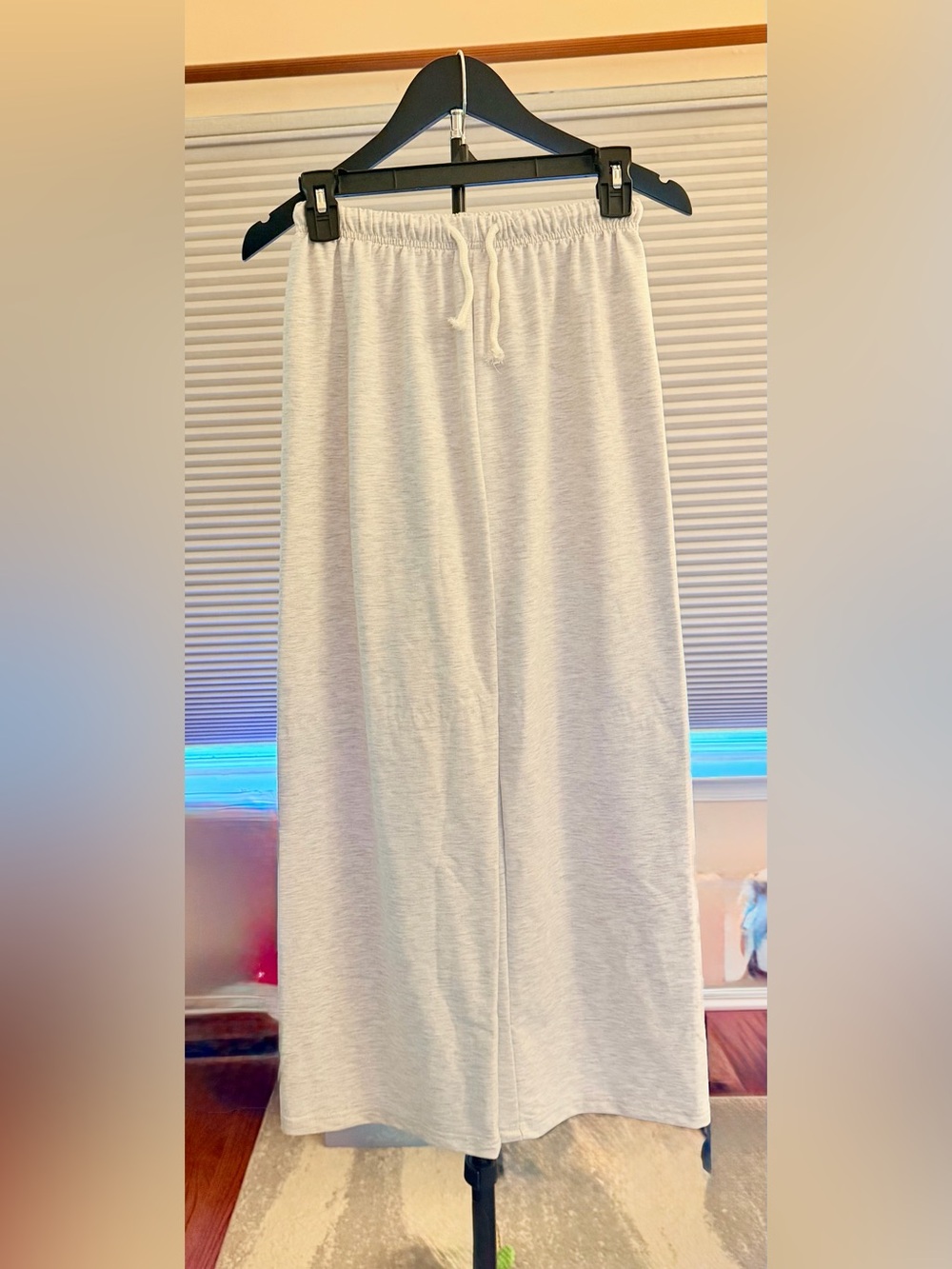 Gray Wide Leg Lounge Pants Sweatpants Size Small